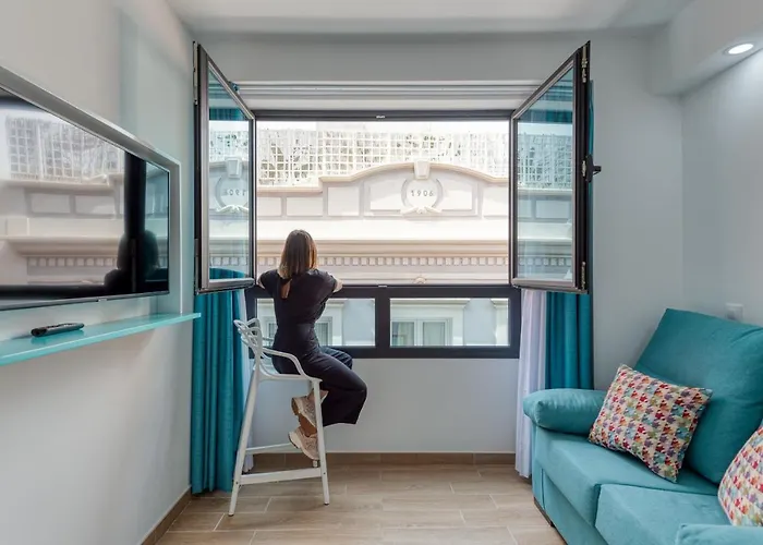 Petit Accommodation Las Canteras Premier